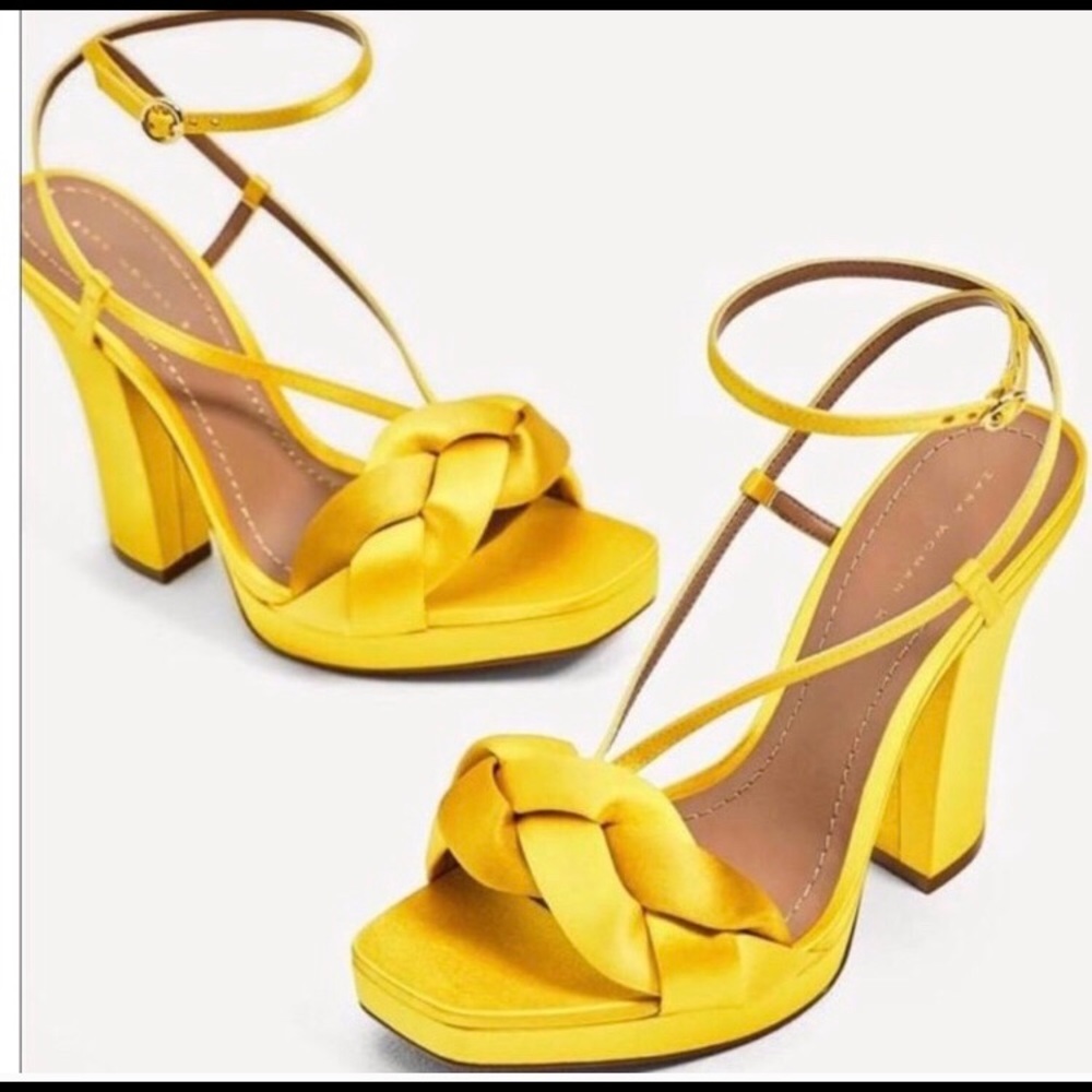 Zara yellow strap heels ! Chunky heels